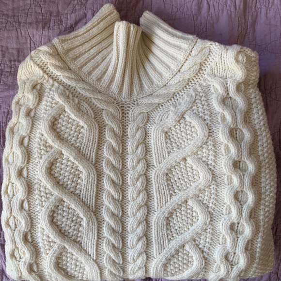 Everlane Wool-Cashmere Cable-knit Sweater - Picture 7 of 10